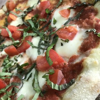 Moku Kitchen - Margherita - Cocktail Bars Near Me - Honolulu, Hawaii