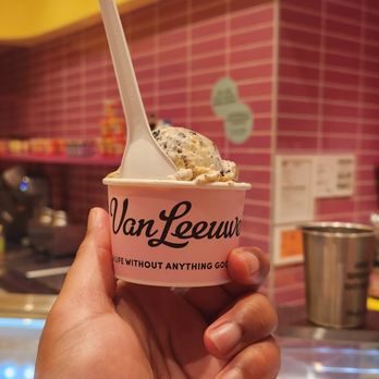 Van Leeuwen - Vegan Cookies & Cream Caramel Swirl - Desserts Near Me - New York, New York Van Leeuwen - Vegan Cookies & Cream Caramel Swirl - Desserts Near Me - New York, New York