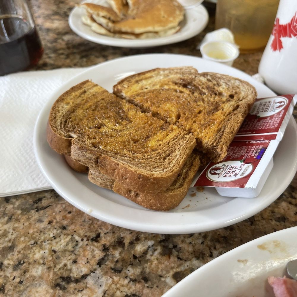 Nite Hawkes Cafe - Marble Rye Bread - American Near Me - Omaha, Nebraska Nite Hawkes Cafe - Marble Rye Bread - American Near Me - Omaha, Nebraska