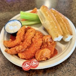 Epic Wings - 4 pc Tenderloin Strips Meal