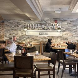 Briana’s Pancake House - Interior