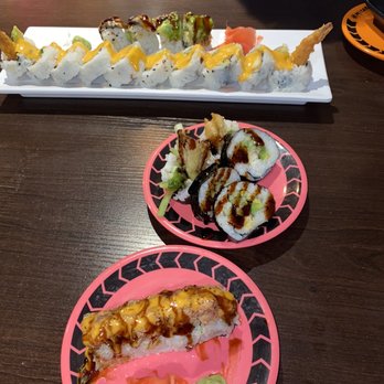 Gorilla Sushi Wicker Park - Bottom up: Mini Godzilla, Spider Roll, Cubs Roll, Dinosaur Roll - Sushi Bars Near Me - Chicago, Illinois
