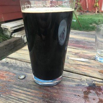 Siskiyou Brew Works - Porter- dark did have a some brackish to it - Pizza Near Me - McCloud, California Siskiyou Brew Works - Porter- dark did have a some brackish to it - Pizza Near Me - McCloud, California