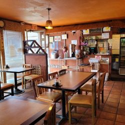 New Korea Restaurant - Indoor seating