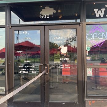 White Duck Taco Shop - Entry and hours (as of Aug 2024) - Desserts Near Me - Hendersonville, North Carolina White Duck Taco Shop - Entry and hours (as of Aug 2024) - Desserts Near Me - Hendersonville, North Carolina