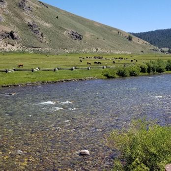 Redfish Riverside Inn - View from the deck - Hotels Near Me - Stanley, Idaho