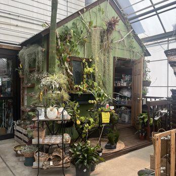 Burger Farm & Garden Center - Nurseries & Gardening Near Me - Cincinnati, Ohio