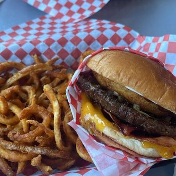 Colorado Grill- Clovis - CG Western Burger - Burgers Near Me - Clovis, California