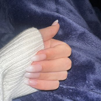 Le Petit Salon - Ombré French tip - Nail Salons Near Me - Tustin, California Le Petit Salon - Ombré French tip - Nail Salons Near Me - Tustin, California