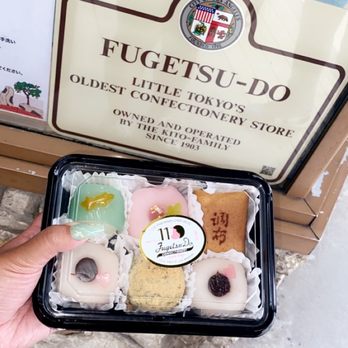 Fugetsu-Do - Candy Stores Near Me - Los Angeles, California