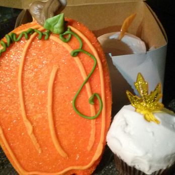 Wyoming Pastry Shop - Decorated sugar cookie and chocolate cupcake. - Bakeries Near Me - Cincinnati, Ohio Wyoming Pastry Shop - Decorated sugar cookie and chocolate cupcake. - Bakeries Near Me - Cincinnati, Ohio