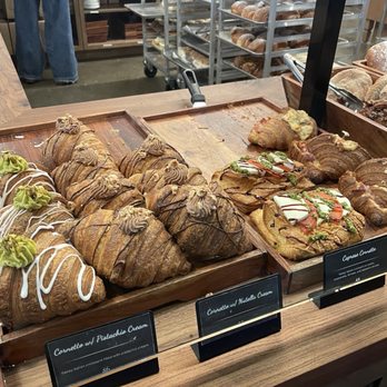 AL & Ernie’s Bakery Cafe - Baked goods - Bakeries Near Me - Battle Ground, Washington