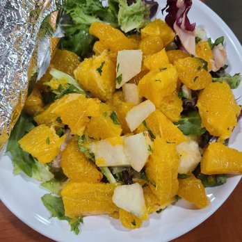Chichen Itza Restaurant - Side salad of oranges and jicama - Mexican Near Me - Los Angeles, California Chichen Itza Restaurant - Side salad of oranges and jicama - Mexican Near Me - Los Angeles, California