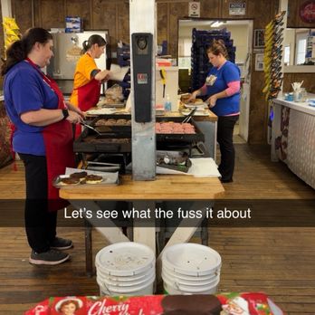 Dovie's - Definitely get them un-squeezed. - Burgers Near Me - Tompkinsville, Kentucky Dovie's - Definitely get them un-squeezed. - Burgers Near Me - Tompkinsville, Kentucky