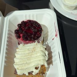 HomeQuarter Coffeehouse & Bakery