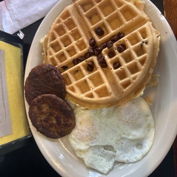 Busy Bee Cafe - Breakfast & Brunch Near Me - Alvin, Texas