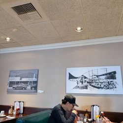 Rick's Restaurant - Inside