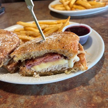 Huckleberry's - Monte Cristo - Breakfast & Brunch Near Me - Roseville, California