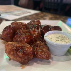 Copper Creek Pub & Alehouse - Special on Boneless Wings for football