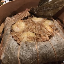 MAN FAT - Gedämpfter Reis im Bananenblatt mit Shrimps
