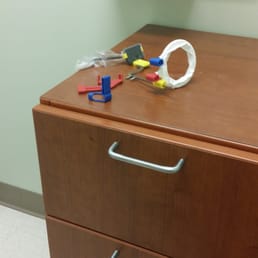 This was the "tool" used to stick in my mouth for xrays. table dirty ... Why not store it here? This was the "tool" used to stick in my mouth for xrays. table dirty ... Why not store it here?
