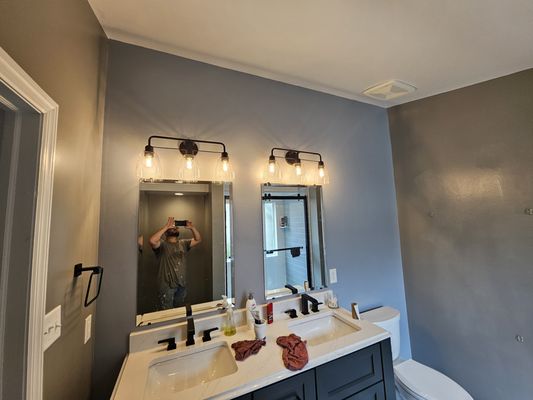 Tyler Handyman Service Logo