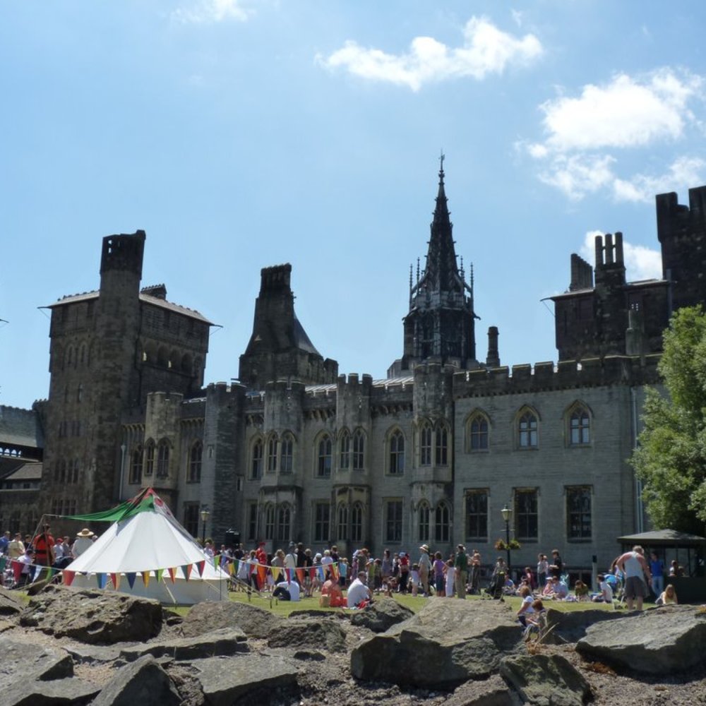 Cardiff Castle - Castles Near Me - Cardiff, CRF