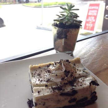 Red Dessert Dive - Oreo cheesecake. Not the greatest - Desserts Near Me - Houston, Texas Red Dessert Dive - Oreo cheesecake. Not the greatest - Desserts Near Me - Houston, Texas