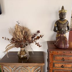Nayada Thai Cuisine - Inside