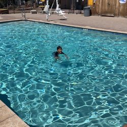 Grand Canyon KOA - Very clean pool