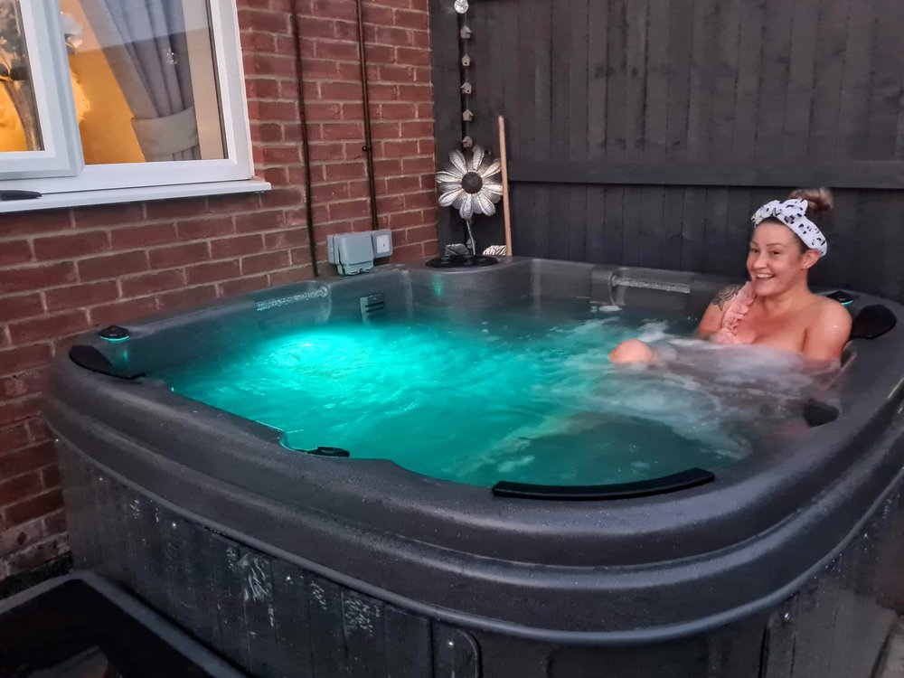 GALAXY HOT TUB HIRE CHESTERFIELD Updated August 2024 38 Levens Way