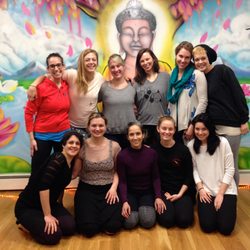 The At Home Experience - Intro to Reflexology Workshop at Laughing Lotus in Brooklyn, NY.