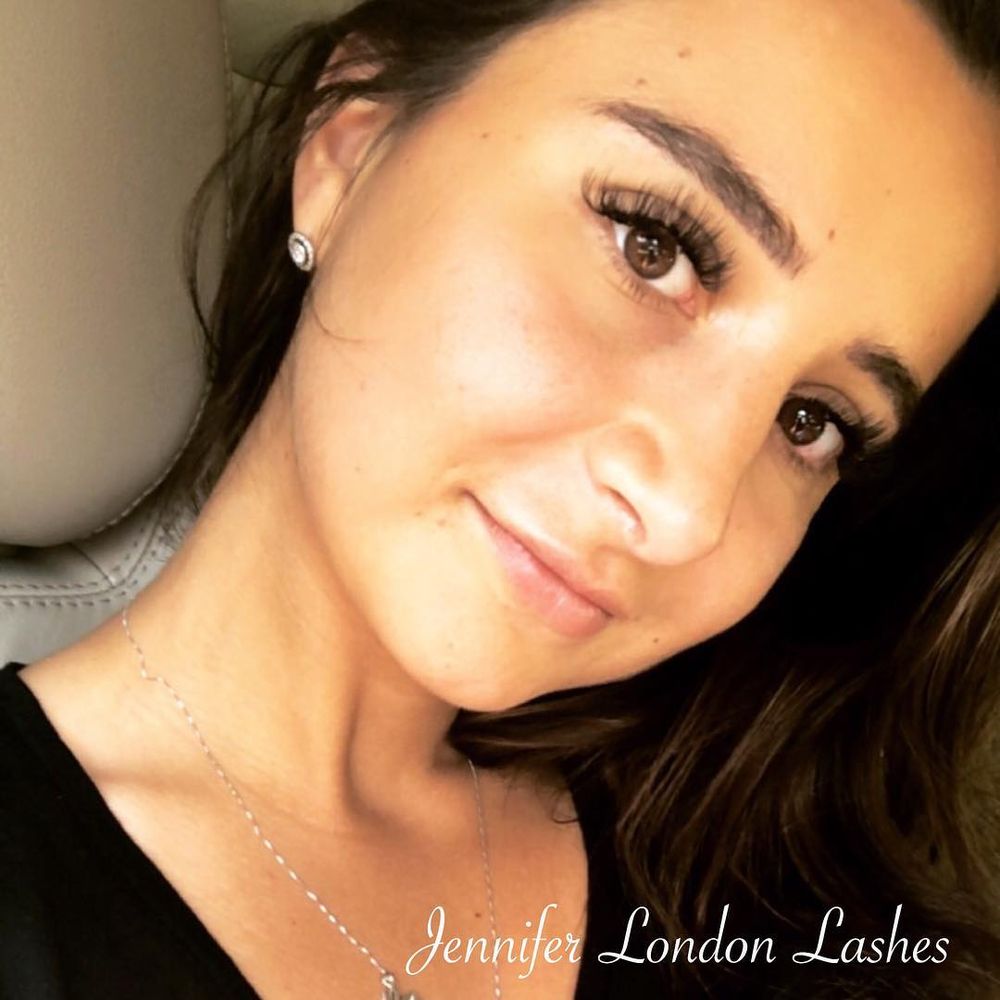 Jennifer London Lashes Logo