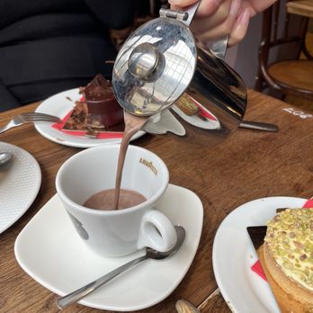 Le Valentin - Hot chocolate - Tea Rooms Near Me - Paris, 75 Le Valentin - Hot chocolate - Tea Rooms Near Me - Paris, 75