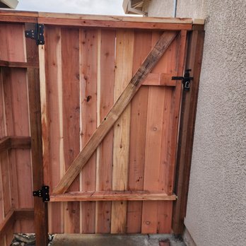 O & U Fencing - Gate with great hardware. - Fences & Gates Near Me - Sacramento, California
