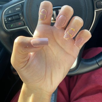Lake Side Salon - Nail Salons Near Me - Grand Prairie, Texas