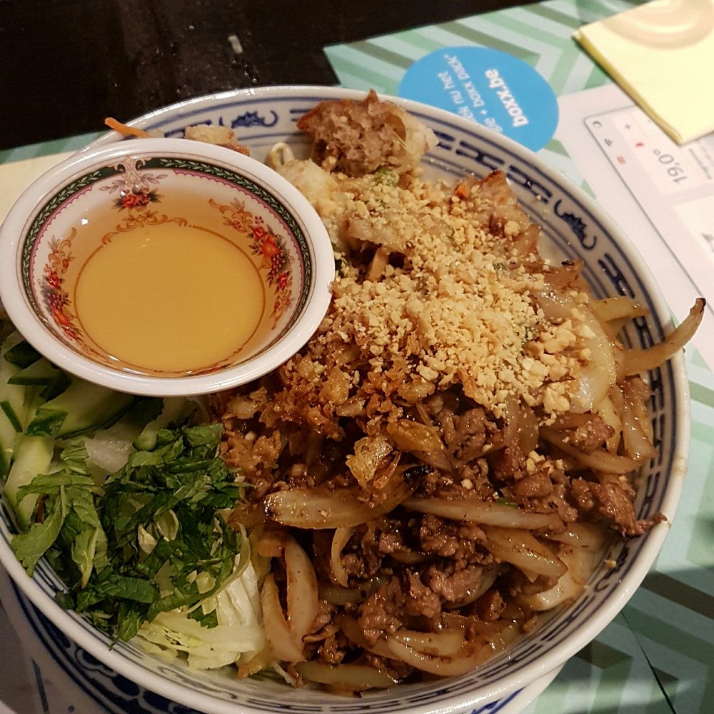 Thiên Long - Bun thit bo xao cha gio - Vietnamese Near Me - Brussels, BRU Thiên Long - Bun thit bo xao cha gio - Vietnamese Near Me - Brussels, BRU