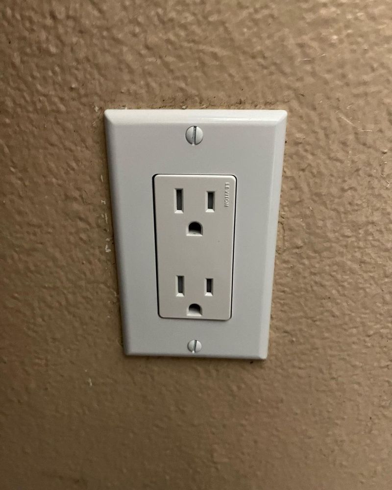 Slide of Hollywood Master Electrician