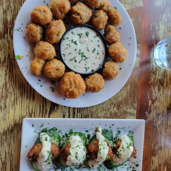 Timberline Restaurant - Fried mushrooms and crab cakes, - Comfort Food Near Me - Guerneville, California