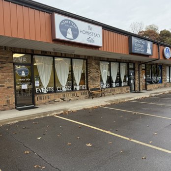 Homestead Kitchen - Artisan Cakery - Custom Cakes Near Me - Westland, Michigan