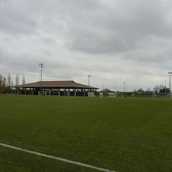 Stade de St Caprais - Stade de Football réservé aux Clubs