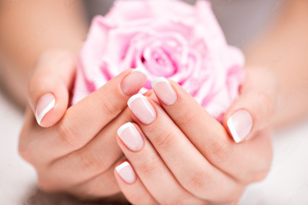 DKH Beauty Salon & Aesthetics Logo