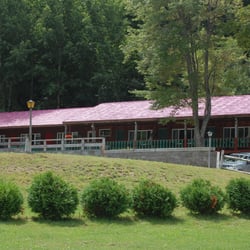 Red Top Inn - another shot from the road