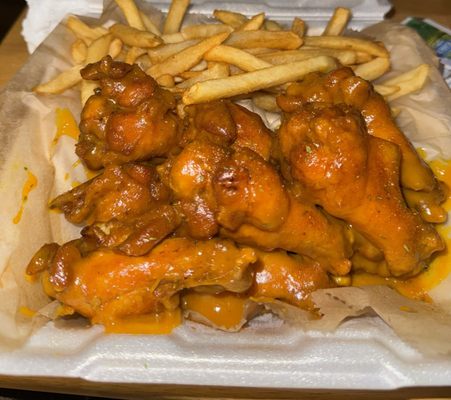 Riko's Kickin Chickin by null