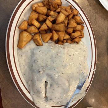 Dixie's Home Cookin' - Homemade Biscuits & Gravy w/Potatoes - Comfort Food Near Me - Sumner, Washington Dixie's Home Cookin' - Homemade Biscuits & Gravy w/Potatoes - Comfort Food Near Me - Sumner, Washington