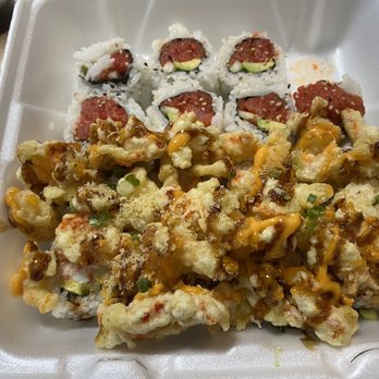 Fat Fish Sushi - Spicy tuna roll and popcorn roll combo. Comes with a side of miso soup. - Sushi Bars Near Me - Lake Forest, California Fat Fish Sushi - Spicy tuna roll and popcorn roll combo. Comes with a side of miso soup. - Sushi Bars Near Me - Lake Forest, California