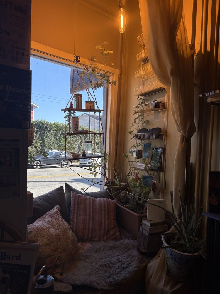 Homegrown Herb & Tea