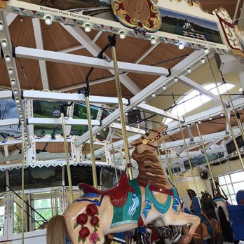 Nunley's Carousel - Carousels Near Me - Garden City, New York