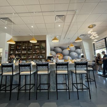 Yolked Kitchen - Bar seating area - Breakfast & Brunch Near Me - Clovis, California Yolked Kitchen - Bar seating area - Breakfast & Brunch Near Me - Clovis, California