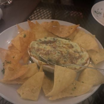 Bella Vino Wine Bar & Tapas - Spinach artichoke dip - Wine Bars Near Me - St. Charles, Missouri